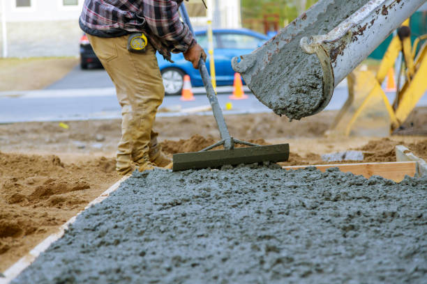 Best Concrete Crack Repair  in Bloomfield, IN